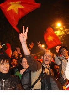 Thăng hoa cùng chiến thắng. (Giải Nhì Nhóm ảnh - Giải ảnh báo chí Khoảnh Khắc Vàng 02)